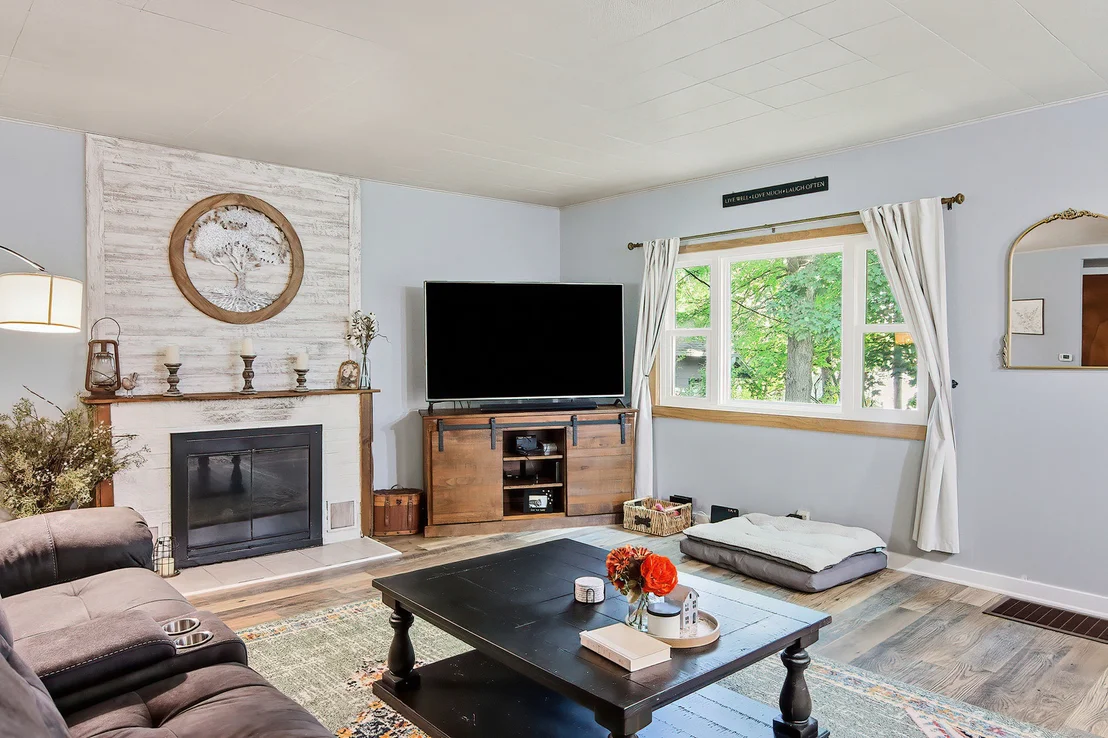 Photo of 33834 Hillcrest Drive