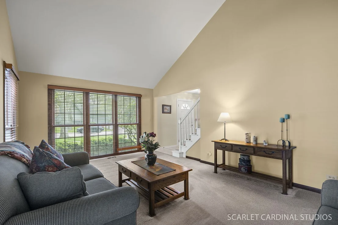 Photo of 1085 E Gartner Road