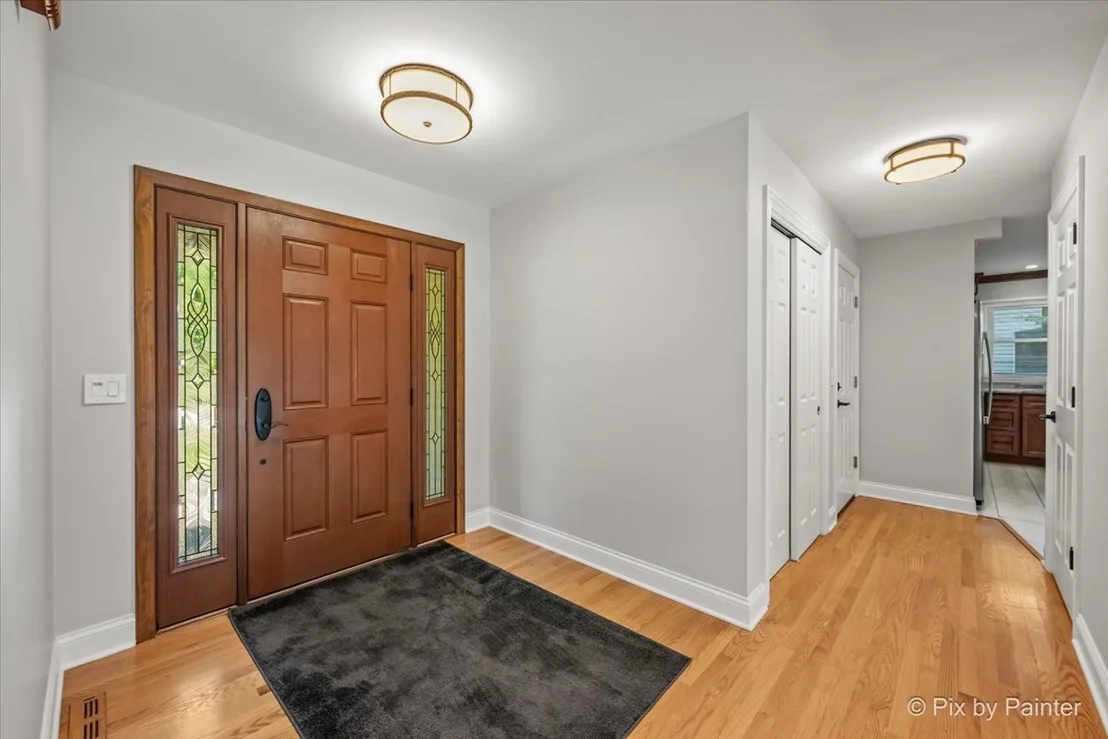 Photo of 725 N Vista Drive