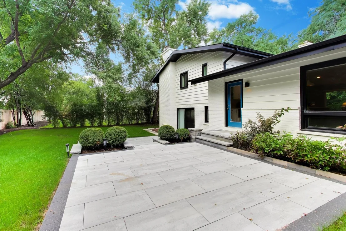 Photo of 1005 FORESTWAY Drive