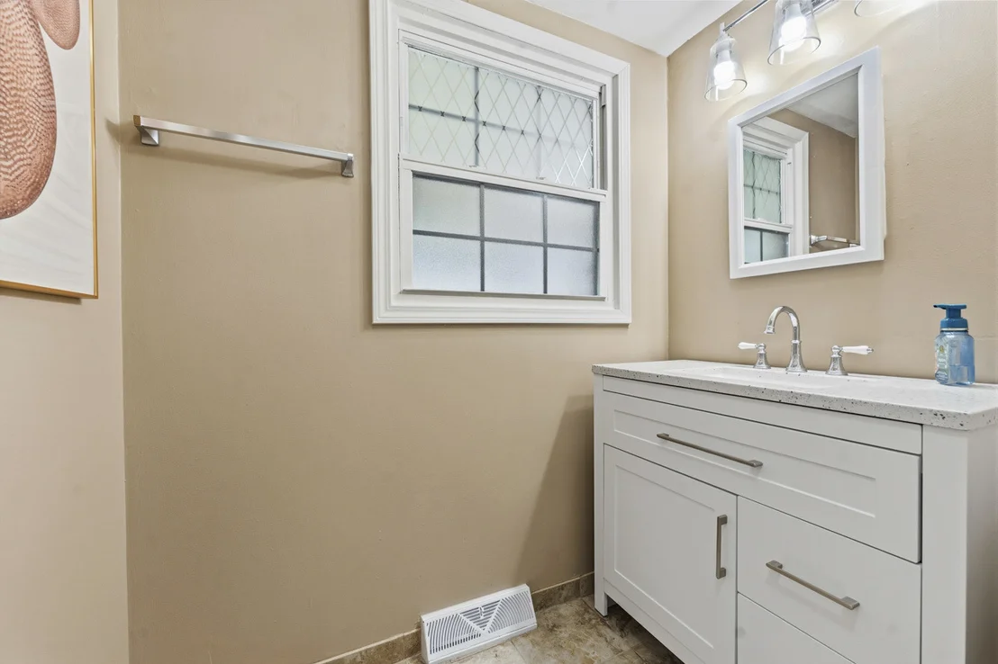 Photo of 912 David Street