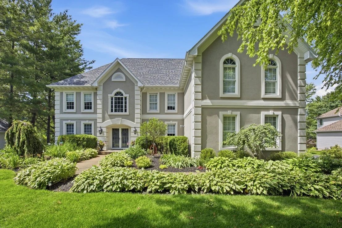 Photo of 2284 Cairnwell Drive