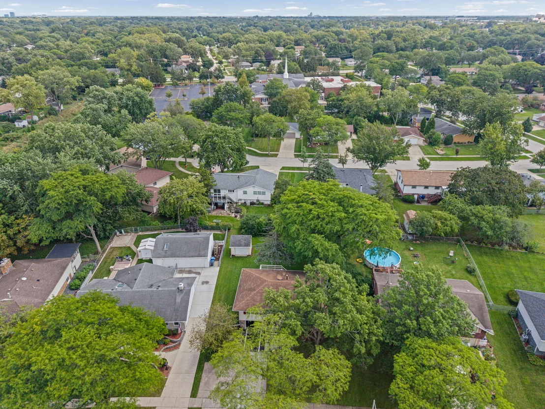 Photo of 933 Webster Lane