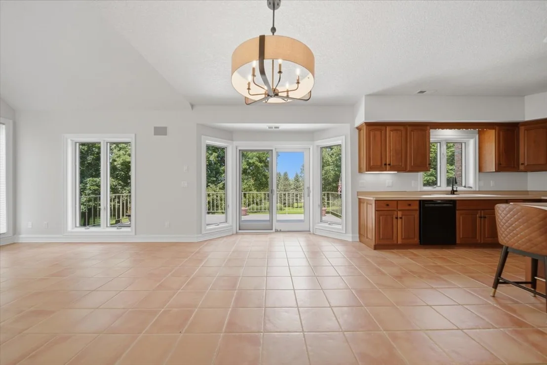 Photo of 17619 Grandview Drive