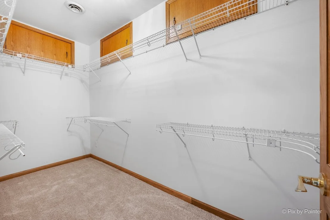 Photo of 368 Holiday Drive