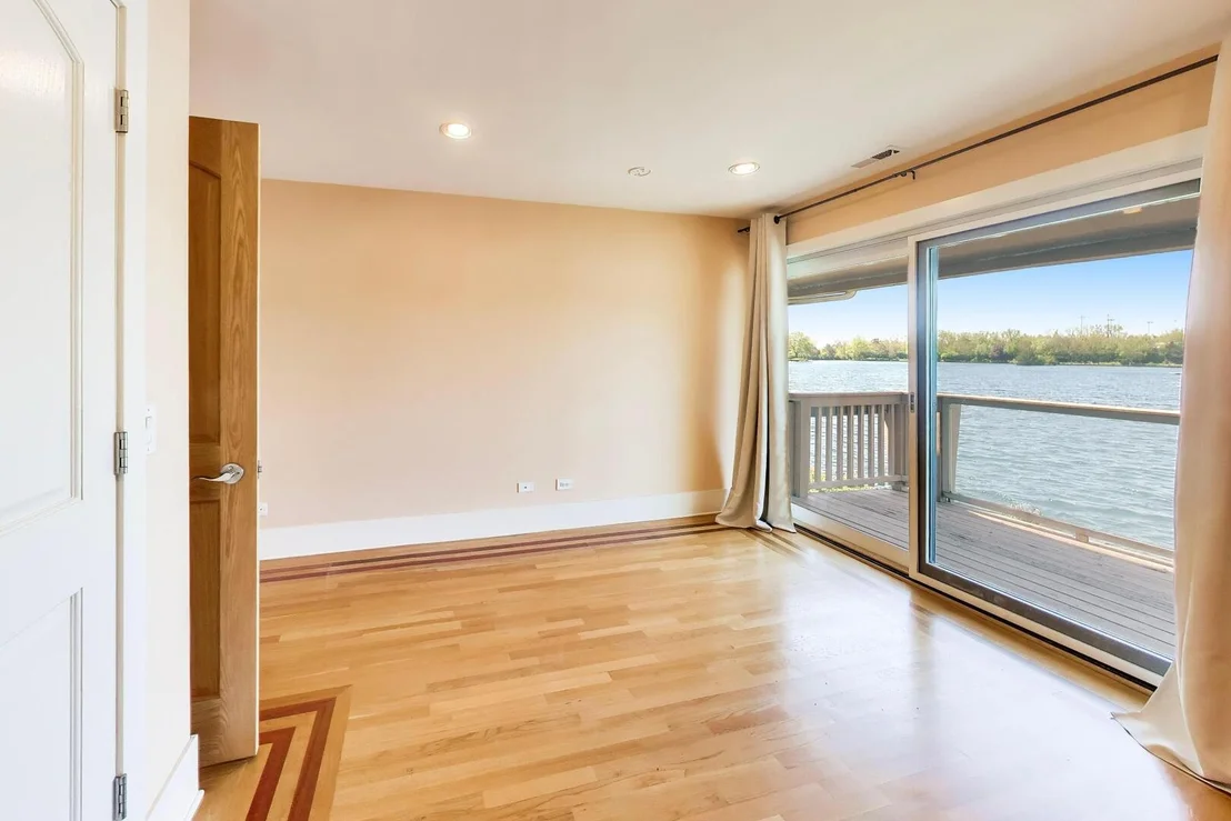 Photo of 2100 Valley Lo Lane