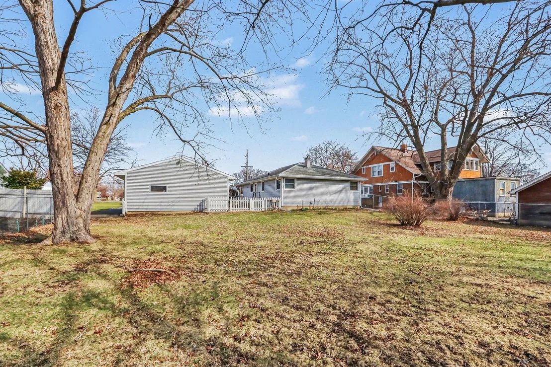 Photo of 900 Old Indian Trail