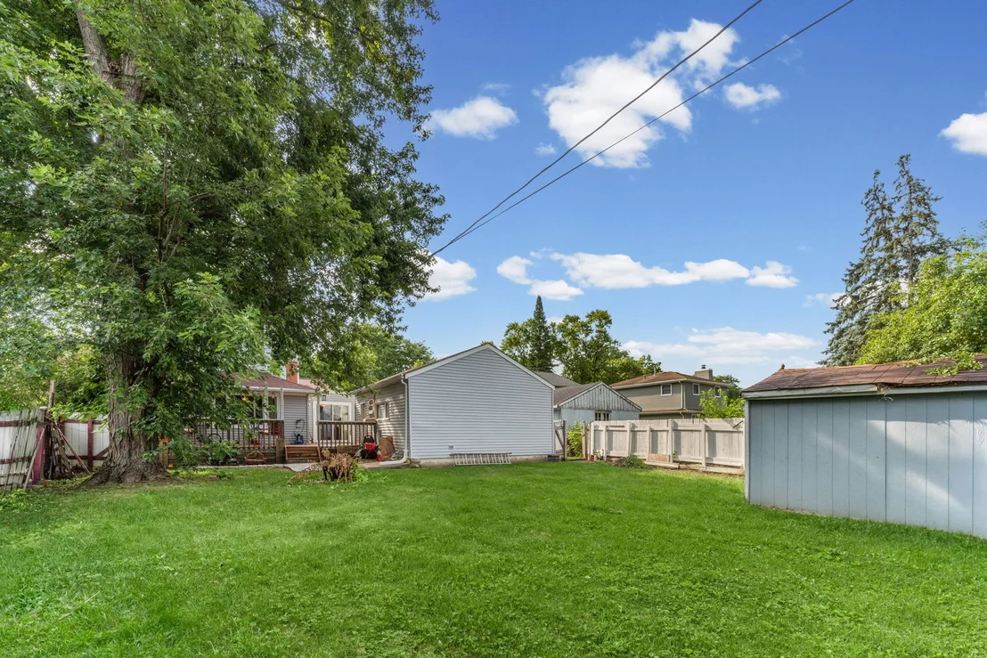 Photo of 2205 Bluebird Lane