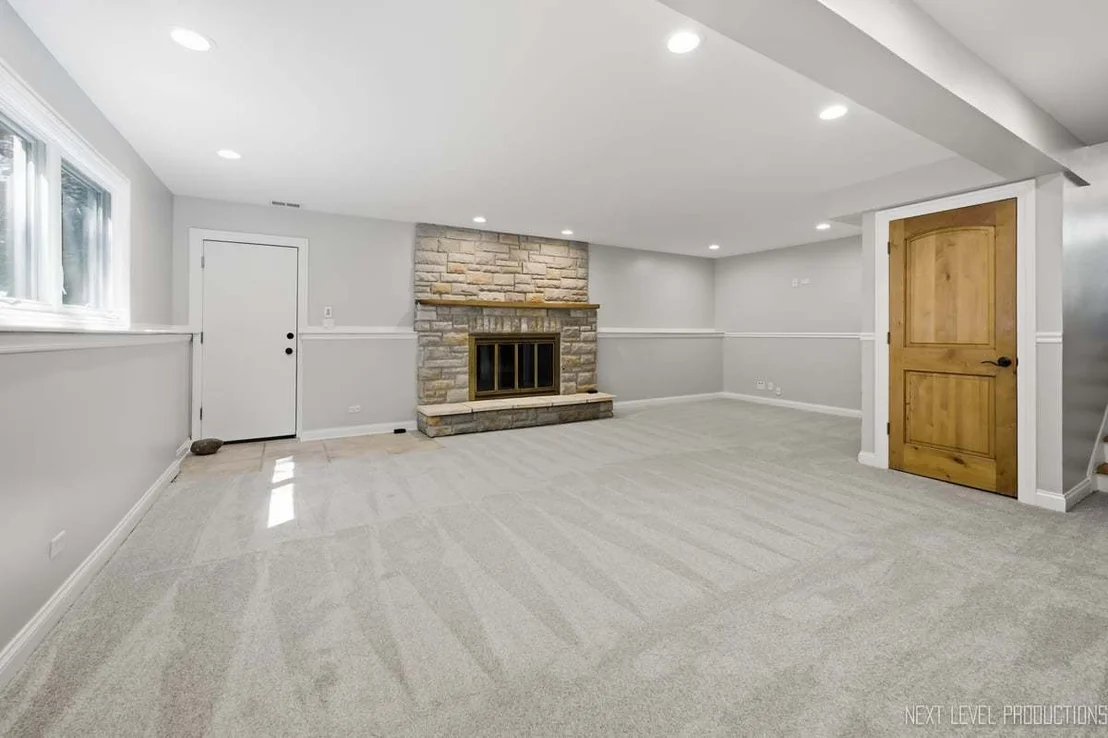 Photo of 4N849 White Pine Lane