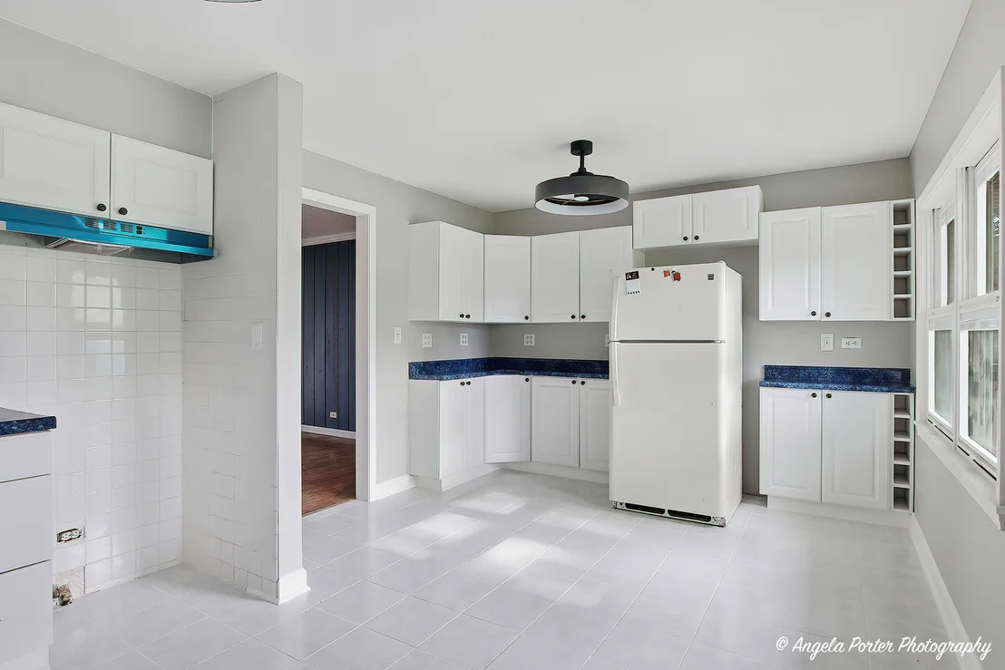Photo of 410 WILLOW Road