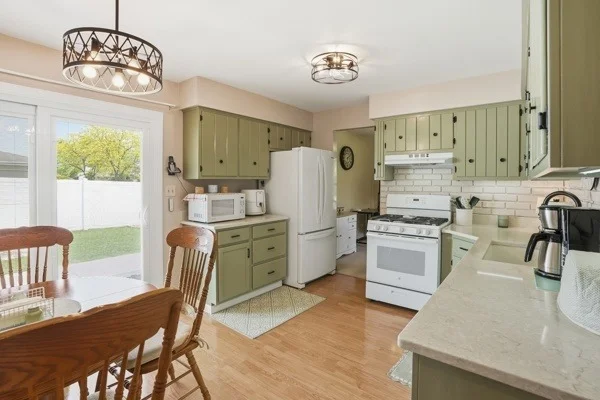 Photo of 549 Willow Lane