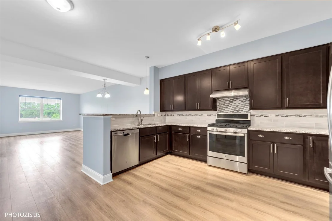 Photo of Unit 302 at 1 ITASCA Place