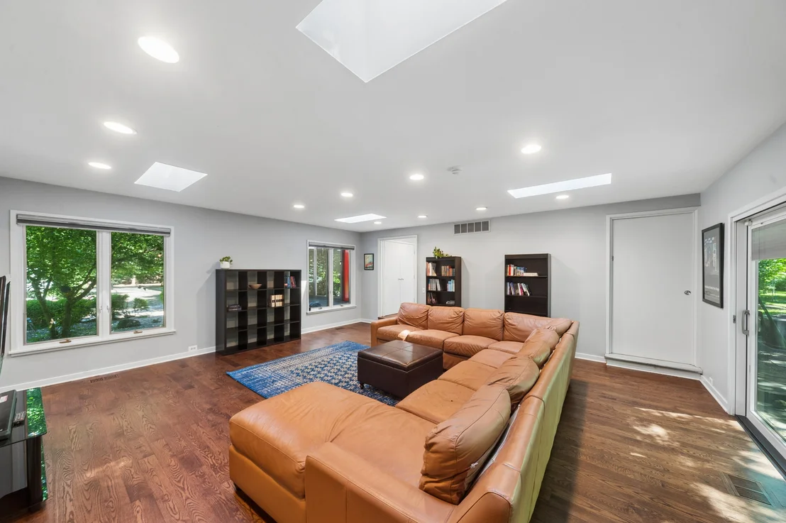Photo of 3035 Blackthorn Road