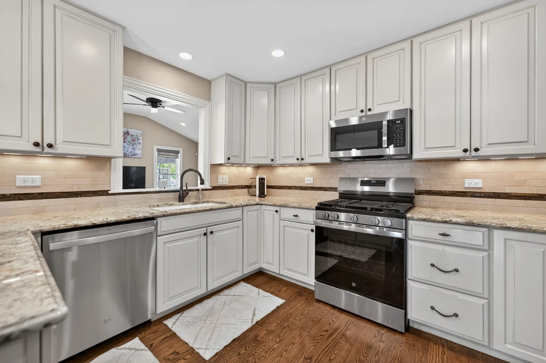 Photo of 1003 S Fairview Avenue