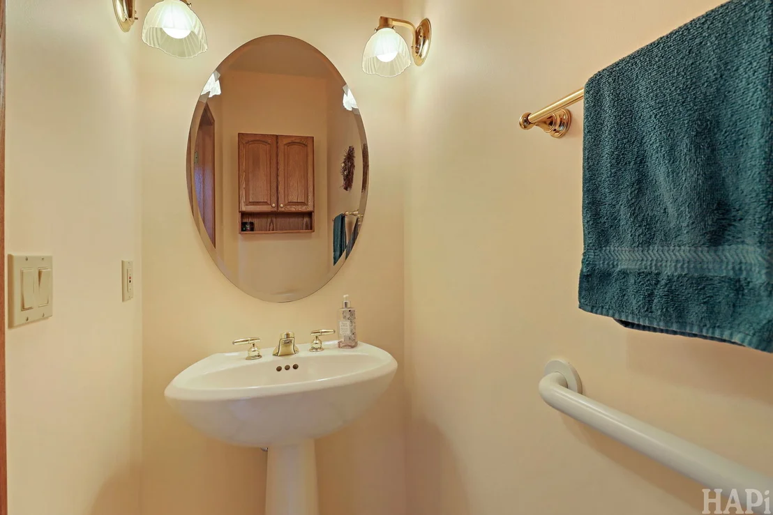 Photo of 2215 N Elmkirk Park