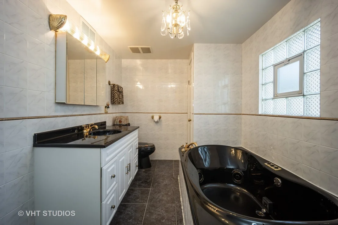 Photo of 827 Rose Avenue