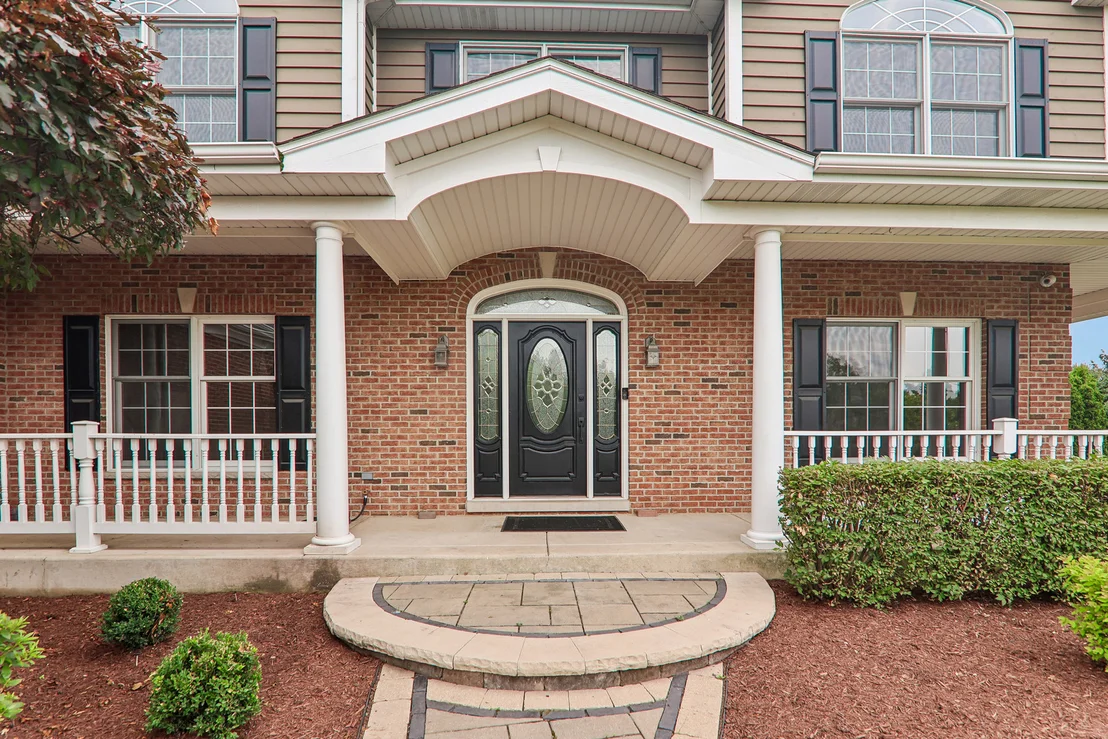 Photo of 385 Valley Way