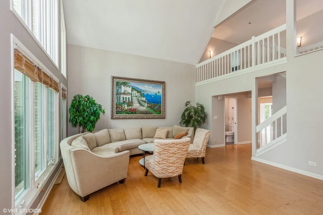 Photo of 954 Black Walnut Drive