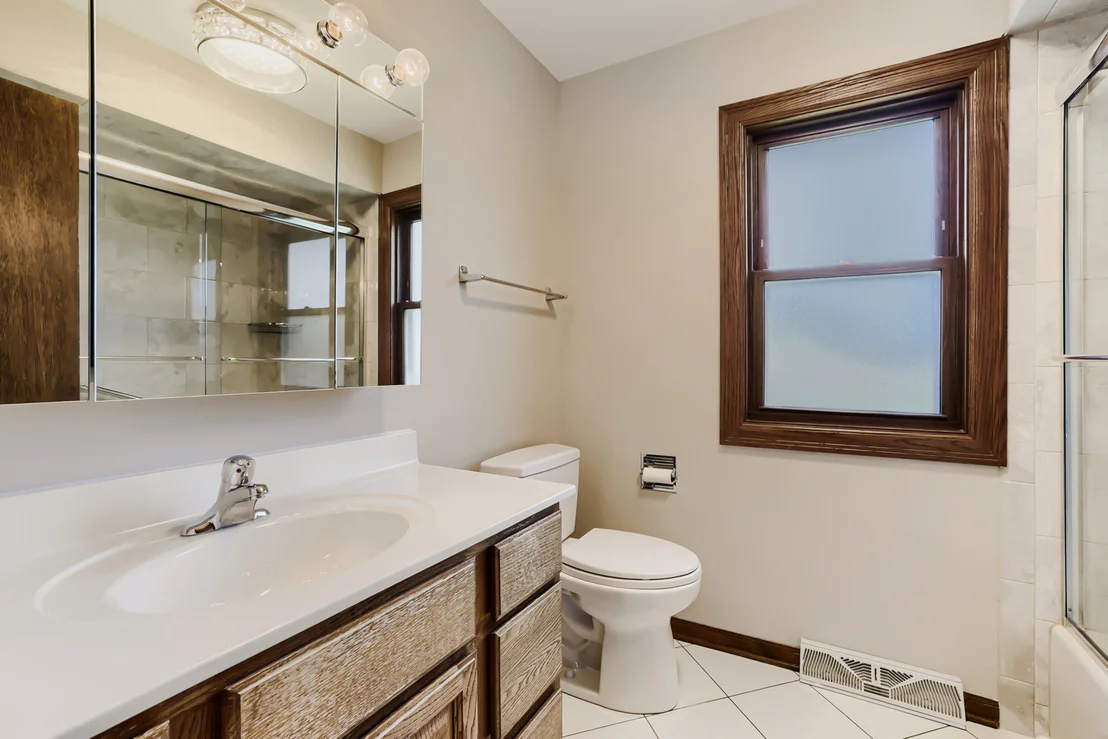 Photo of 1111 W Ash Drive