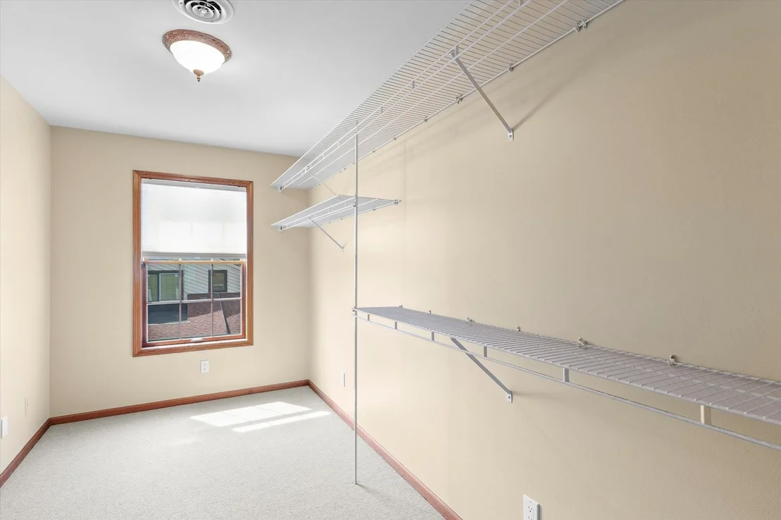 Photo of 2204 Edgewater Place