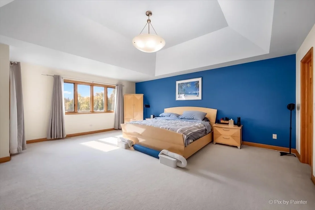 Photo of 958 W Stonehedge Drive