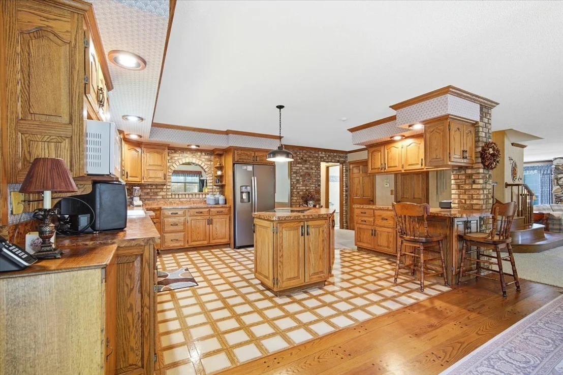 Photo of 2 Breckenridge Drive