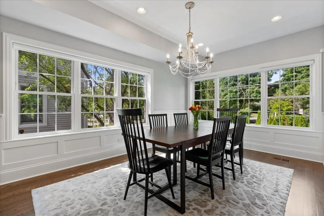 Photo of 980 Green Bay Road