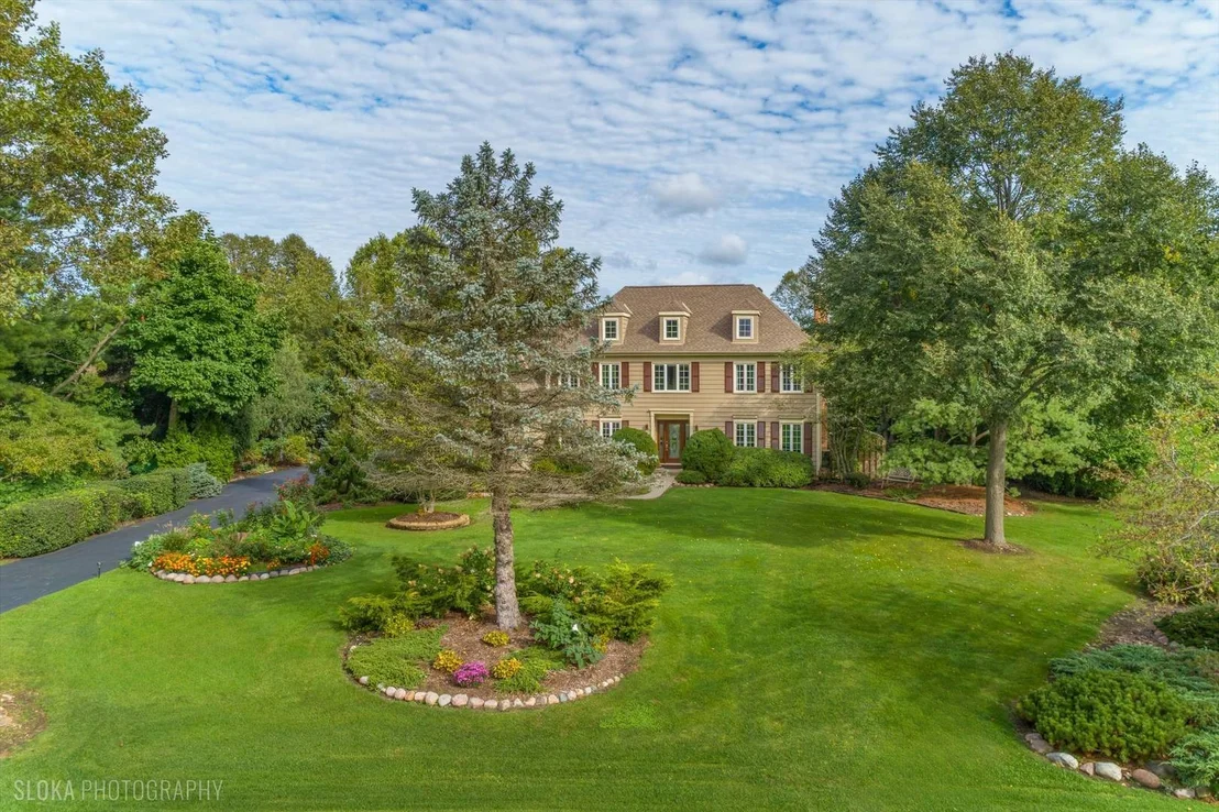 Photo of 22256 Cambridge Drive