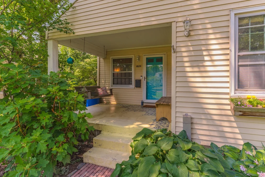 Photo of 821 Normal Avenue