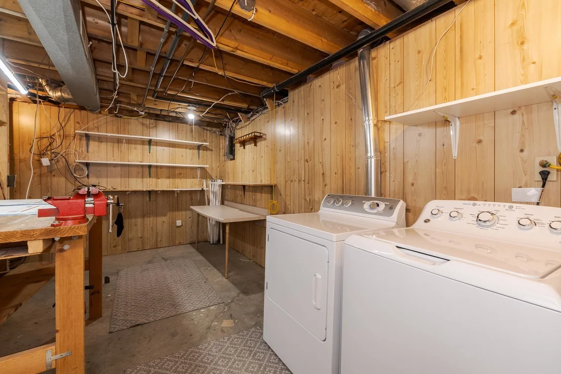 Photo of 703 Lara Road
