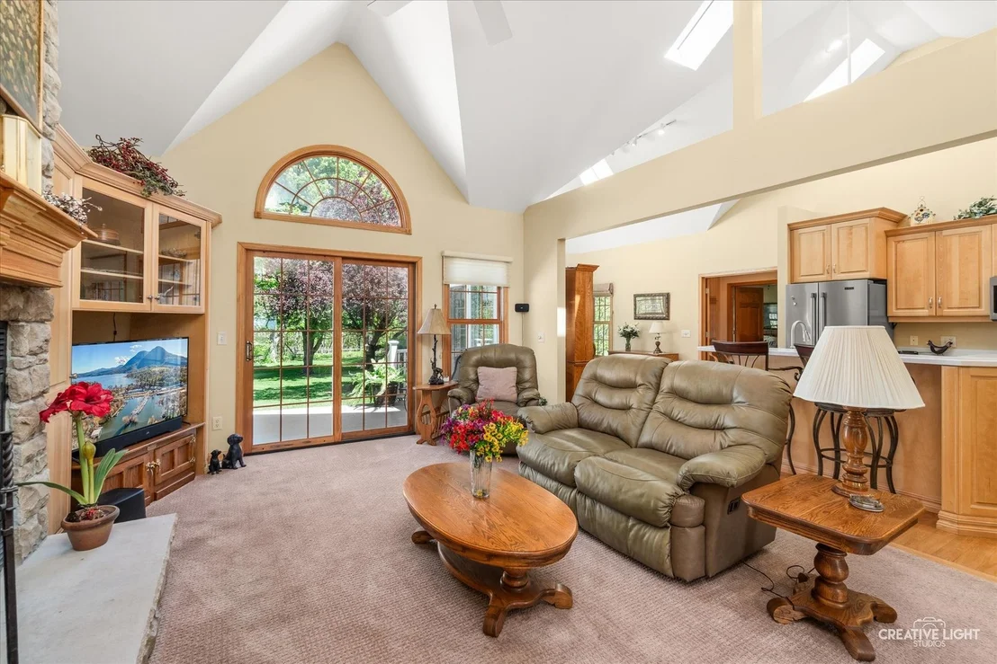 Photo of 16073 Burr Oak Road
