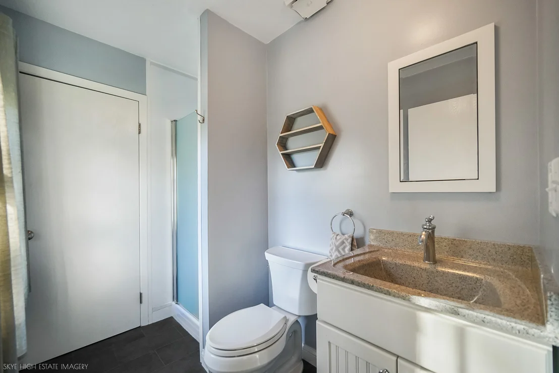 Photo of 427 Glenys Drive