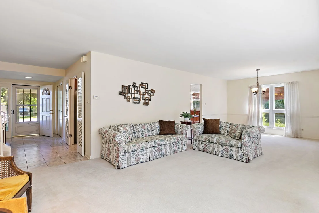 Photo of 1150 Glen Lane