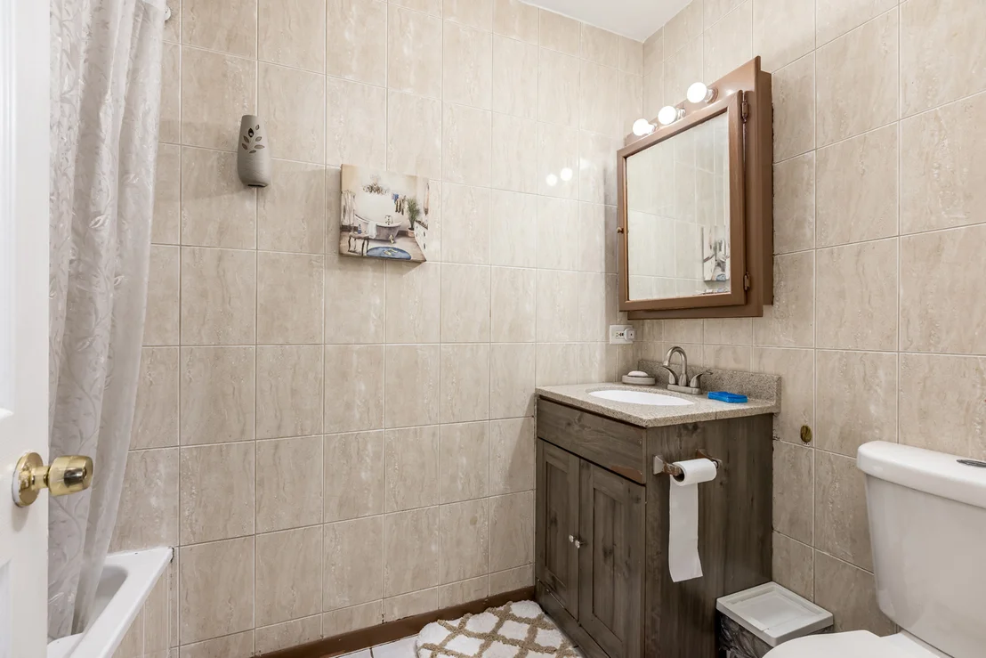 Photo of Unit B at 8828 Dee Road
