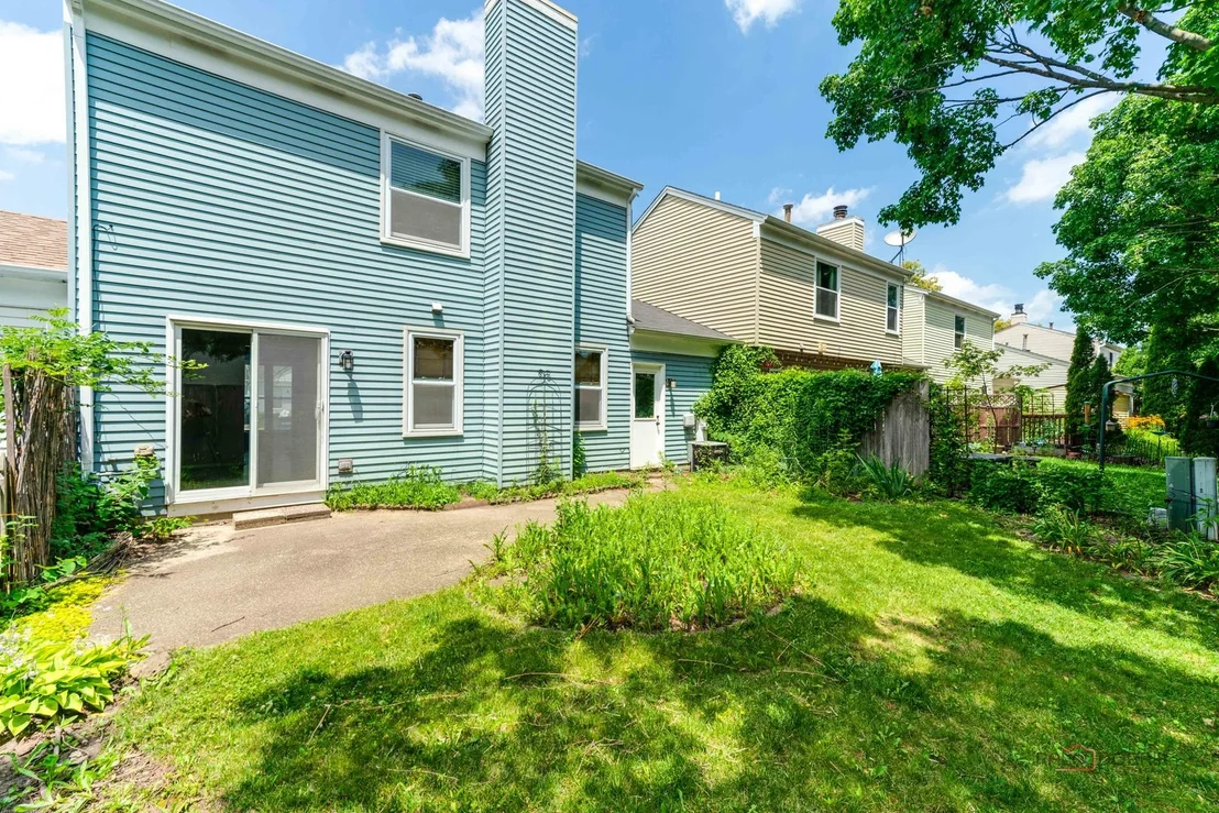 Photo of 331 Golf Lane