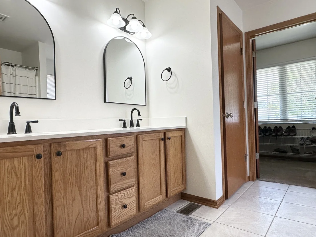Photo of 1650 Jennifer Drive
