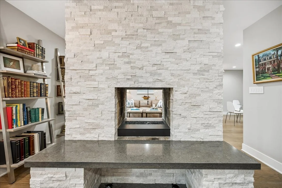 Photo of 270 Sheridan Road