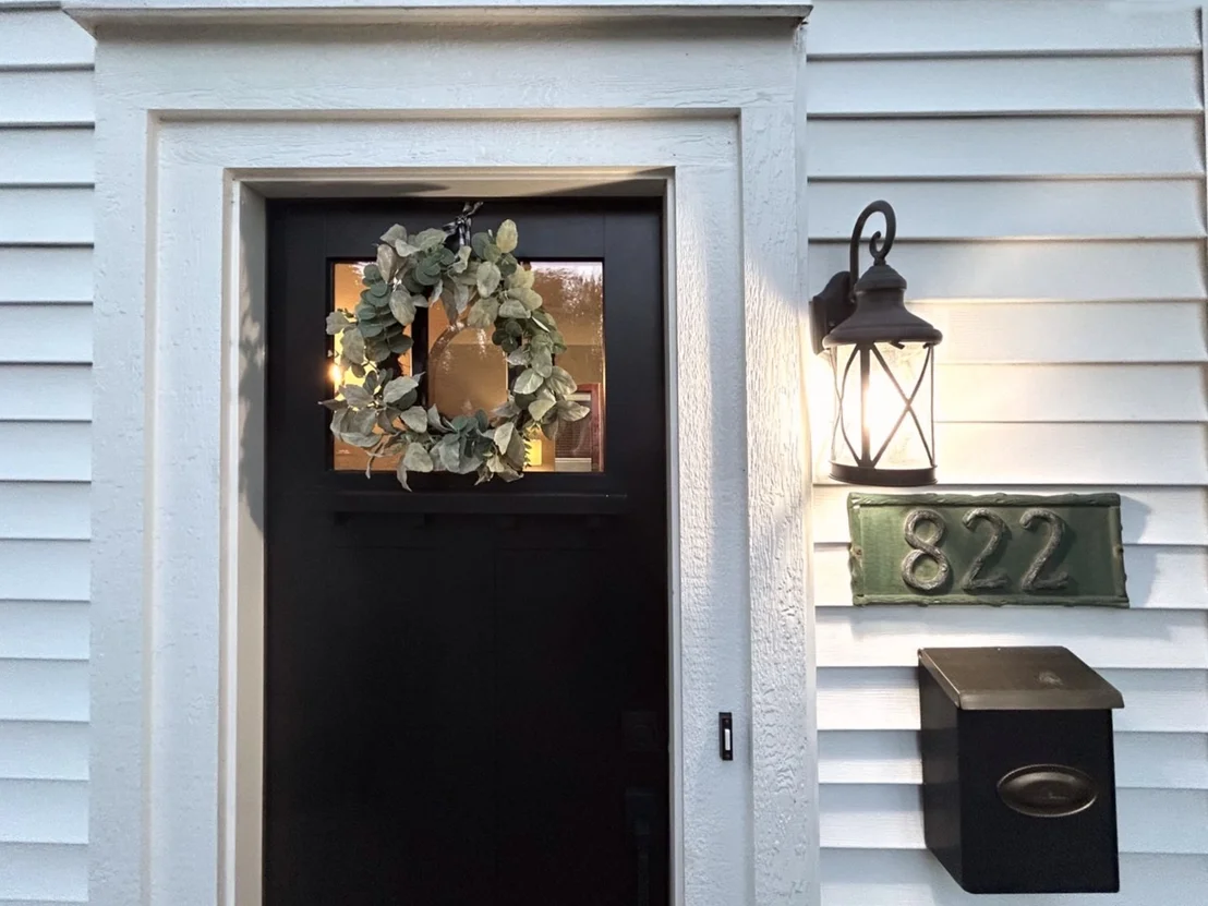 Photo of 822 Douglas Street