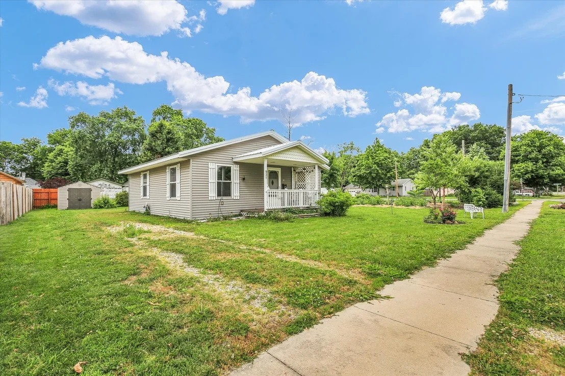 Photo of 521 N McClellan Street