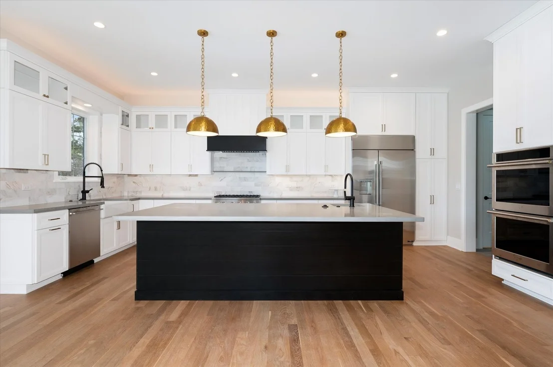 Photo of 964 S Hillside Avenue