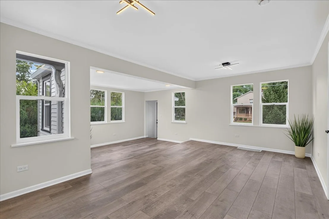 Photo of 211 N Graylynn Drive