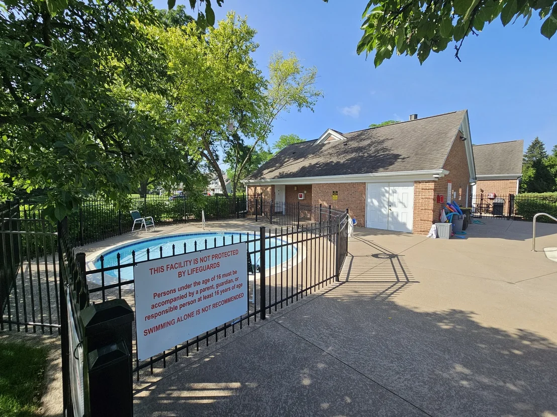 Photo of 809 Willow Hills Lane