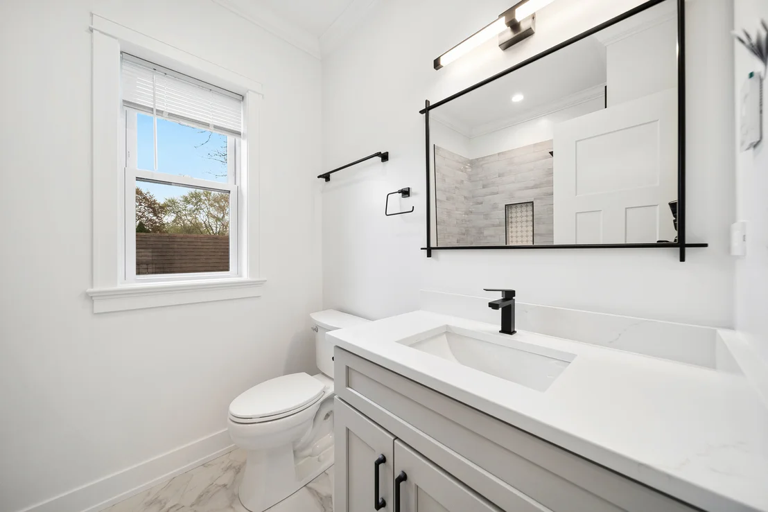 Photo of 5347 N Bernard Street