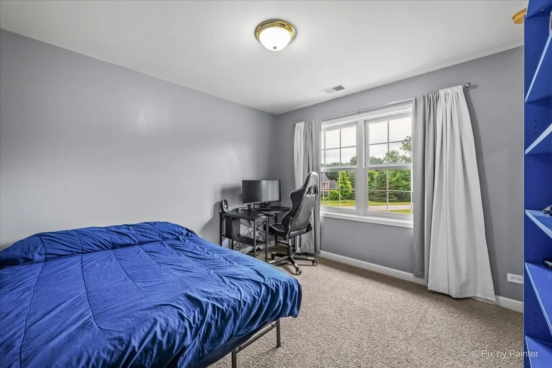 Photo of 810 Woodridge Trail