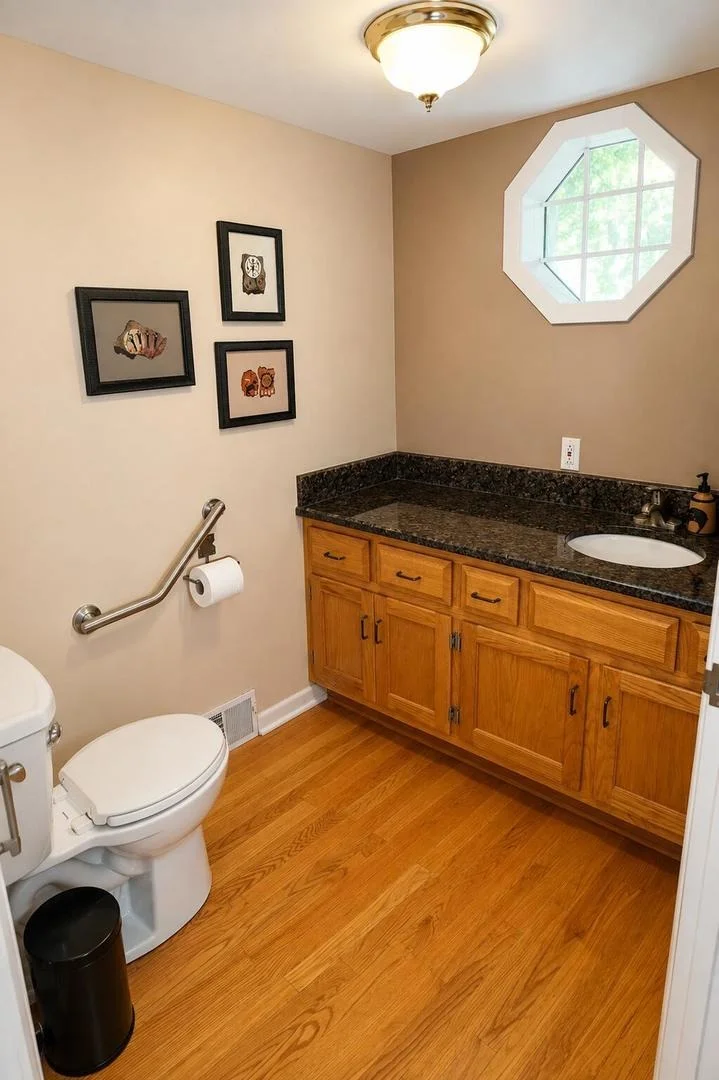 Photo of 2419 Suffolk Lane