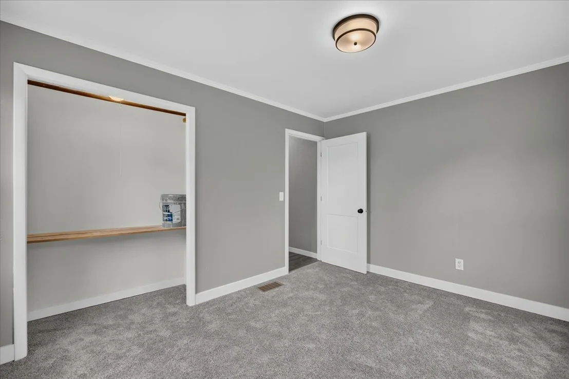 Photo of 802 Darwin Drive