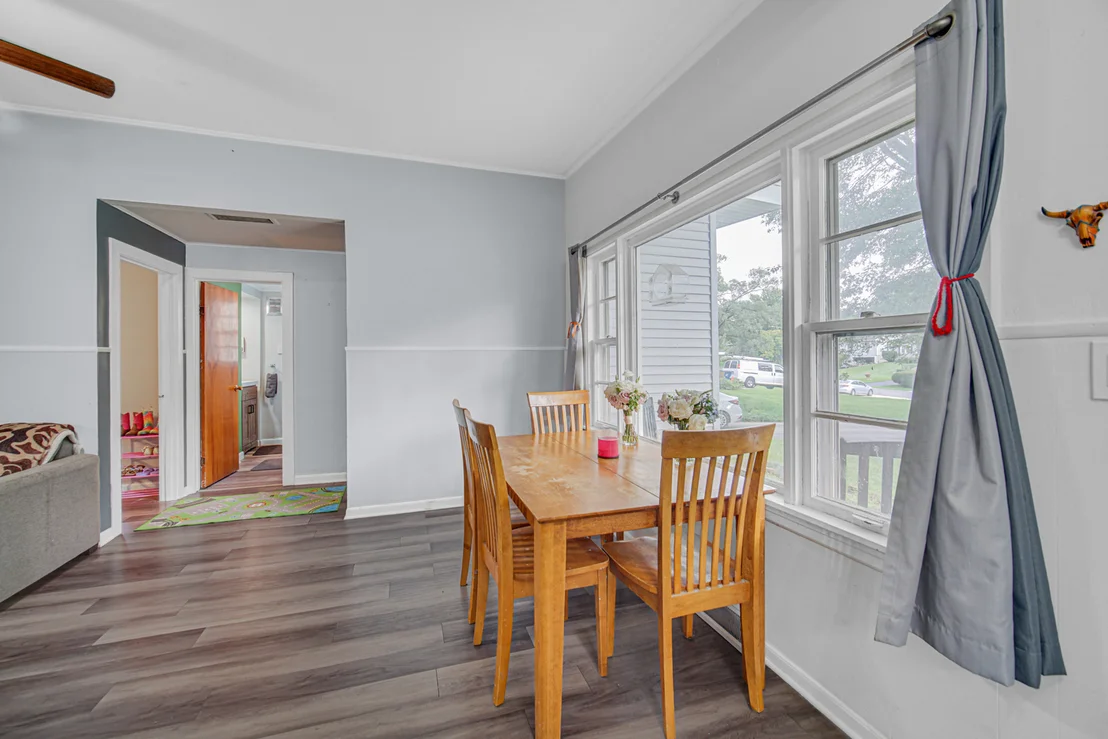 Photo of 909 Pershing Drive
