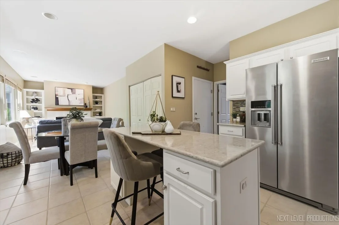Photo of 865 Cambridge Drive