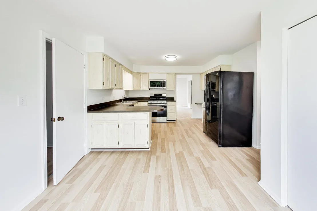 Photo of 1225 Laurel Avenue
