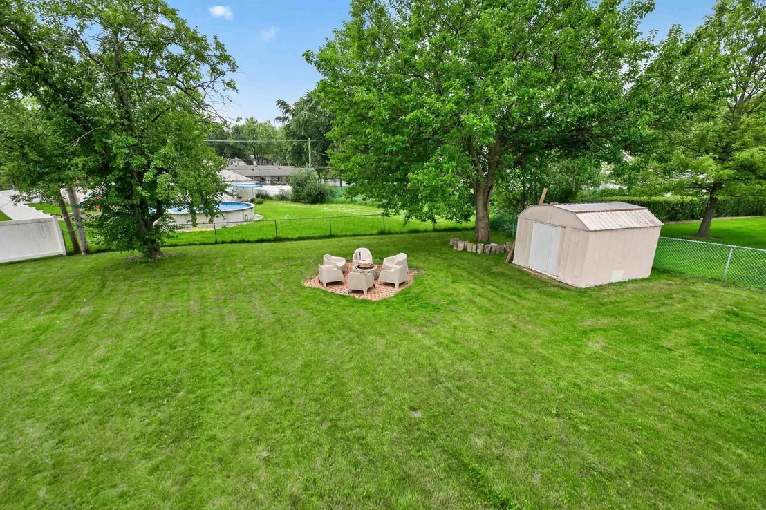 Photo of 535 Edgemont Lane